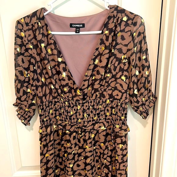 EXPRESS NWOT leopard hi-low dress - Picture 5 of 9